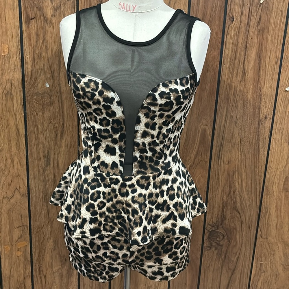 Leopard print romper with mesh insert women’s Sz Small